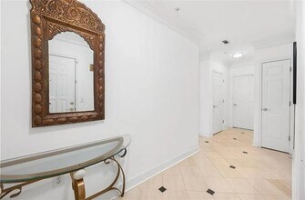 3334 Peachtree Rd NE in Atlanta, GA - Building Photo - Building Photo