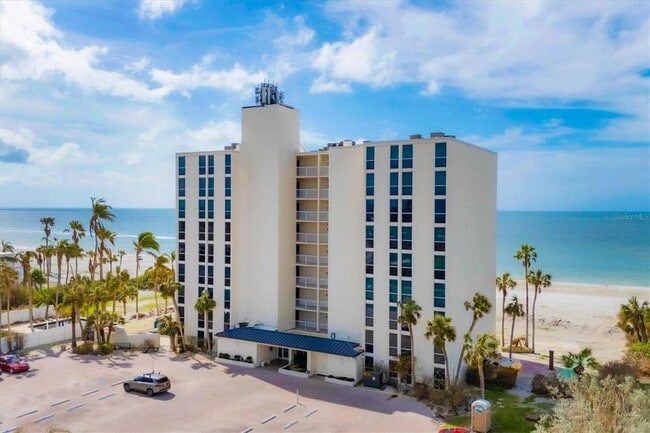 4485 Gulf of Mexico Dr in Longboat Key, FL - Building Photo - Building Photo
