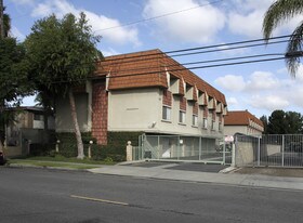 Buena Gardens in Buena Park, CA - Building Photo