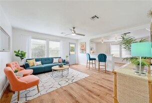 12329 Sky Harbor Dr in Austin, TX - Building Photo