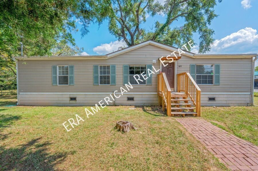 189 Benjamin St in Crestview, FL - Building Photo