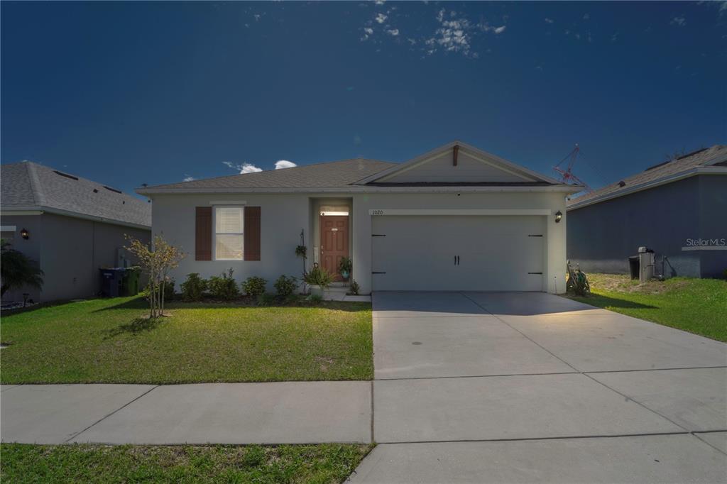 1020 Cambridge Dr in Winter Haven, FL - Building Photo