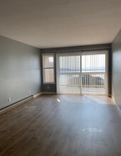 1199 SE 9th Ave in Oak Harbor, WA - Building Photo - Building Photo