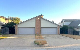 2411 SW 90th St in Oklahoma City, OK - Building Photo
