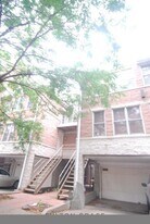 2847 N Southport Ave, Unit 2 in Chicago, IL - Building Photo