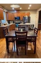 8120 Cantabella Ct SE in Lacey, WA - Building Photo - Building Photo
