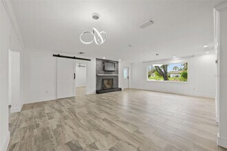 5301 Venetian Blvd NE in St. Petersburg, FL - Building Photo - Building Photo