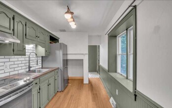 63 E North St in Carlisle, PA - Building Photo - Building Photo