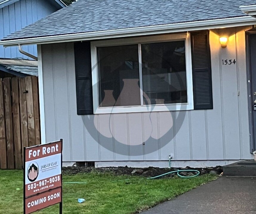 1534 Westhaven Pl-Unit -1534 in Stayton, OR - Building Photo