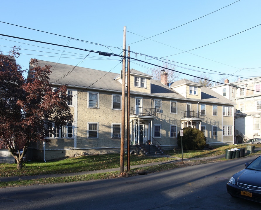 91-96 Main St in Kingston, NY - Building Photo