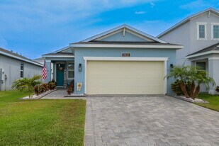 11837 Clare Hill Ave in Riverview, FL - Building Photo