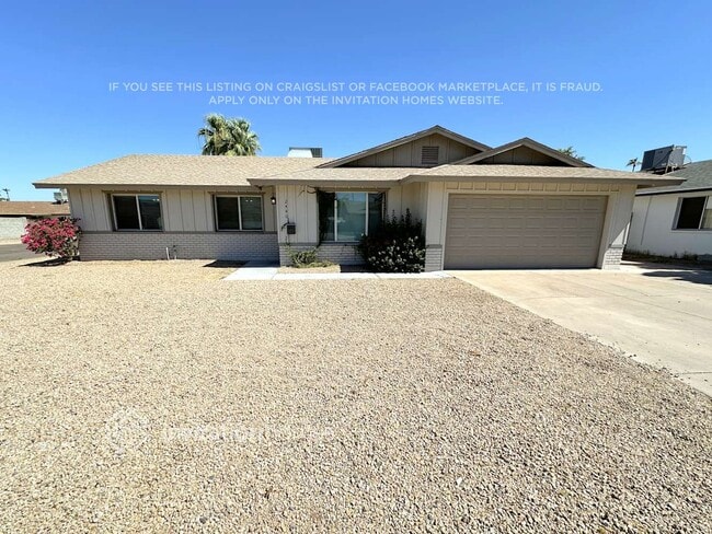 property at 2440 E Manhatton Dr