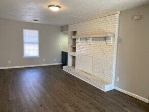 257 Tinker Hill Cv, Unit C in Jackson, TN - Building Photo - Building Photo