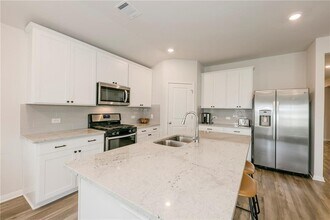 1404 Deering Run in Leander, TX - Building Photo - Building Photo