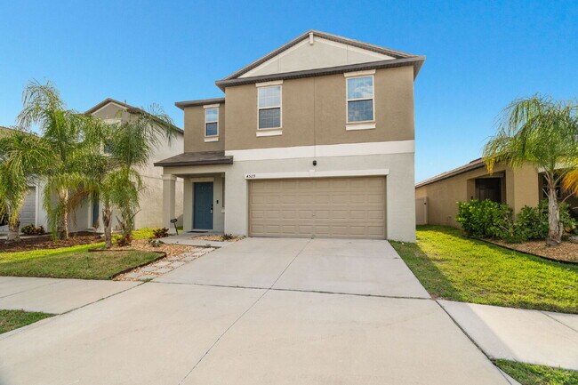 4529 Eternal Prince Dr in Sun City Center, FL - Building Photo - Building Photo