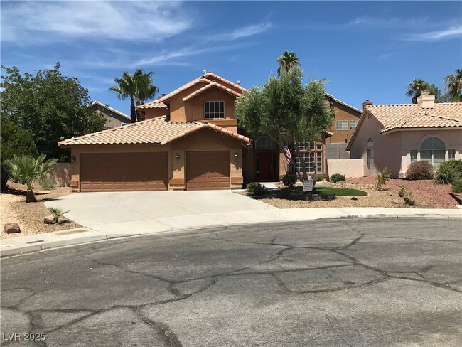 235 Mt Dana Ct in Henderson, NV - Building Photo - Building Photo