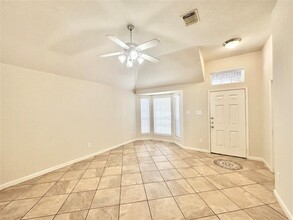 11023 KNOBBLEY Oak Ct in Houston, TX - Building Photo - Building Photo