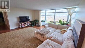 45 Pond Mills Rd in London, ON - Building Photo