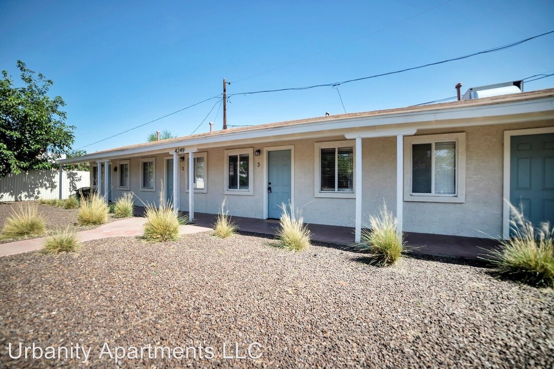 4249 N 17th St in Phoenix, AZ - Foto de edificio