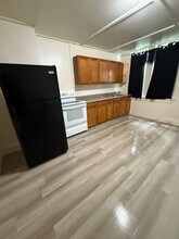 220 N Luzerne Ave in Baltimore, MD - Building Photo - Building Photo