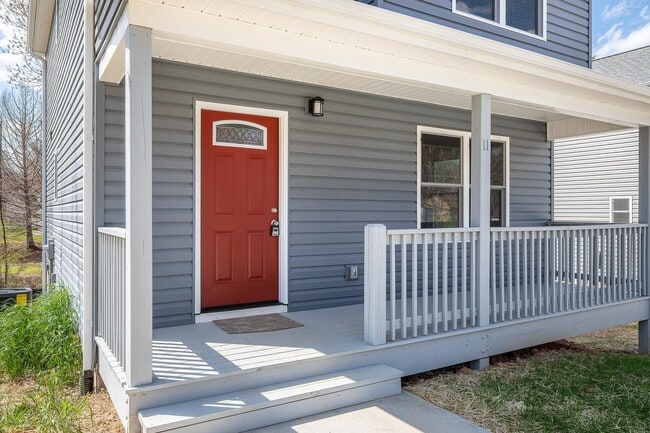 11 Kent St in Asheville, NC - Building Photo - Building Photo