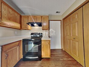 6044 Draycott Dr in Indianapolis, IN - Building Photo - Building Photo