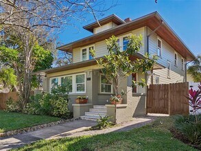 344 21st Ave NE in St. Petersburg, FL - Building Photo - Building Photo