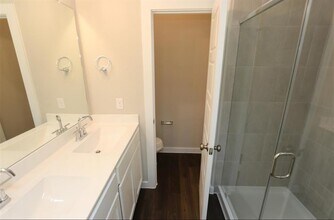 26260 Astral Wy in La Marque, TX - Building Photo - Building Photo