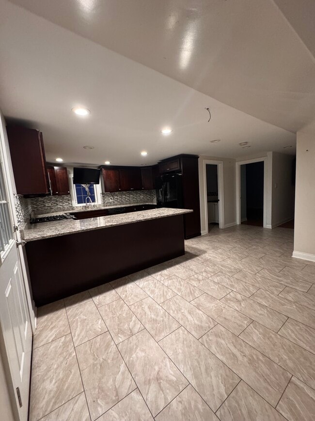 218 S 13th Ave, Unit 2