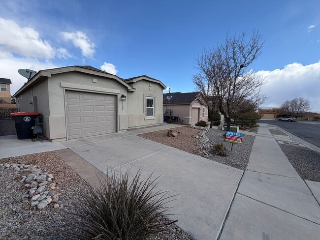 10609 Covert Ln SW in Albuquerque, NM - Building Photo - Building Photo