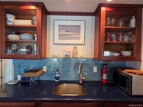 34 Trenton Ave in East Atlantic Beach, NY - Building Photo - Building Photo