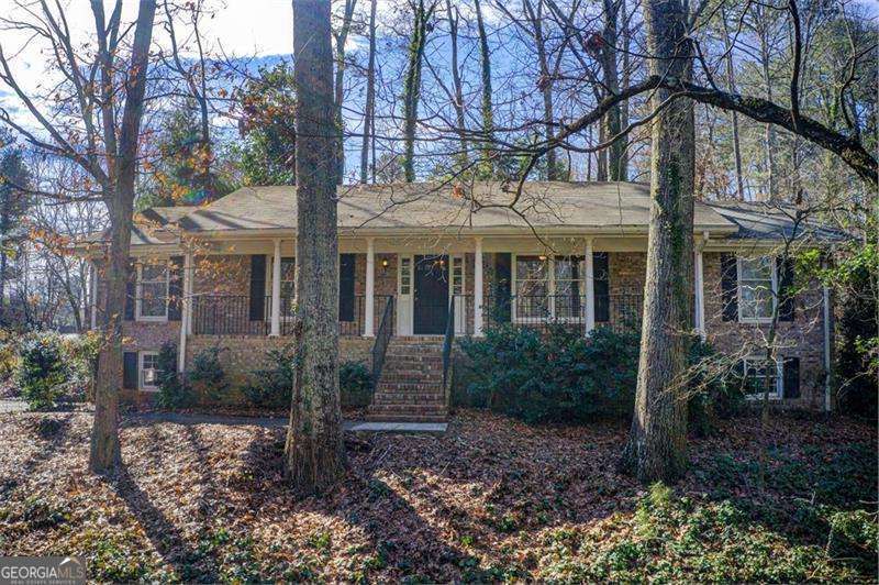 859 Candy Ln SW in Marietta, GA - Building Photo