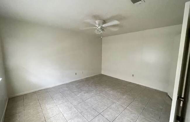 1203 Airline Dr in College Station, TX - Building Photo - Building Photo