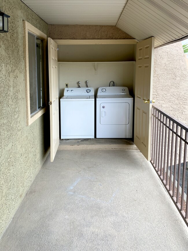 4980 Indian River Dr in Las Vegas, NV - Building Photo - Building Photo