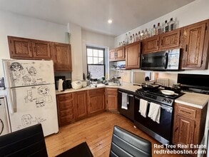 1173 Commonwealth Ave, Unit 3 in Boston, MA - Foto de edificio - Building Photo