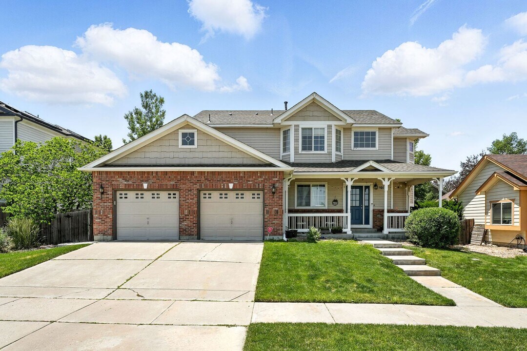 10151 Joplin St in Commerce City, CO - Building Photo