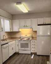 1429 N Sherman Ave in Springfield, MO - Building Photo