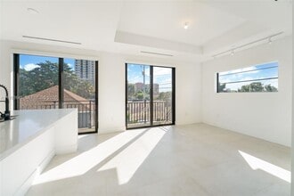 3345 SW 22nd Terrace in Miami, FL - Building Photo - Building Photo