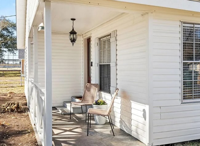 720 Phillips St in Sulphur, LA - Building Photo - Building Photo