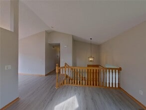 2094 French Trace Ave in Shakopee, MN - Building Photo - Building Photo