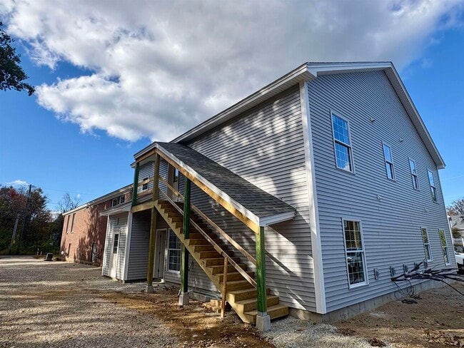 15 Mountain Rd in Goffstown, NH - Building Photo - Building Photo