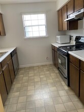 1329 Forest Lake Dr in Hinesville, GA - Building Photo - Building Photo