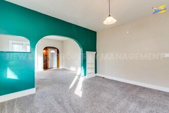 350 N Holyoke Pl in Wichita, KS - Building Photo - Building Photo