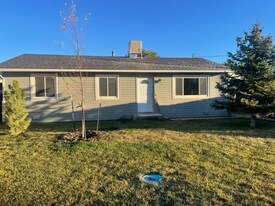 1067 E Carolina Ave in Fruita, CO - Building Photo