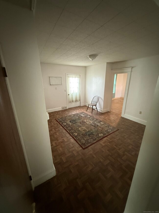 35 Woodward Ave in Waterbury, CT - Building Photo - Building Photo