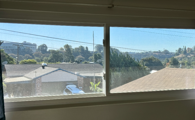 6450 Shirehall Dr in San Diego, CA - Building Photo - Building Photo