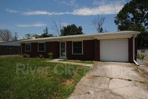 10767 Happy Vale Rd, Unit 637 in Jacksonville, FL - Building Photo