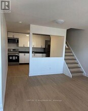 909 A Danforth Ave in Toronto, ON - Building Photo - Building Photo
