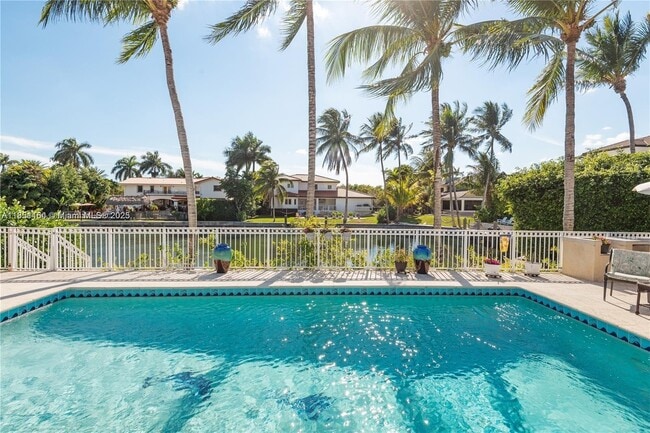 1540 Tagus Ave in Coral Gables, FL - Building Photo - Building Photo