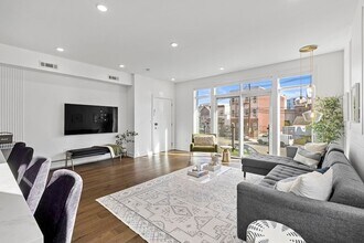 27 Hackensack Plank Rd in Weehawken, NJ - Building Photo - Building Photo